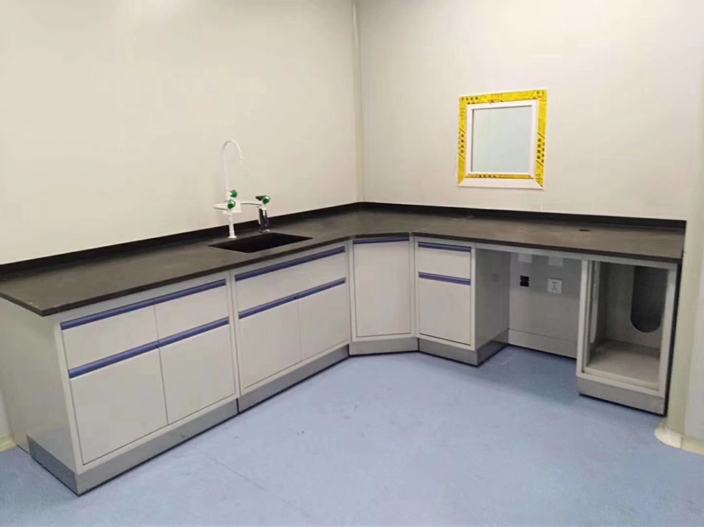 番禺實驗室凈化工程(番禺潔凈室裝修)(圖1) 番禺實驗室凈化工程(番禺潔凈室裝修)(圖1)